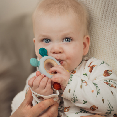 Canpol babies Kousátko dřevěno-silikonové Kormidlo