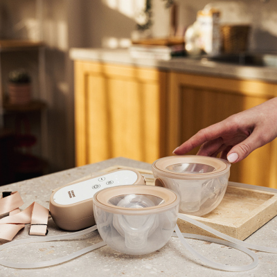 Canpol babies Dvojitá elektrická hands-free odsávačka mateřského mléka do podprsenky SmartSense