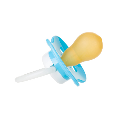 Canpol babies Világító kaucsuk cseresznye alakú cumi BUNNY&COMPANY 6-18 hónap 1 db kék